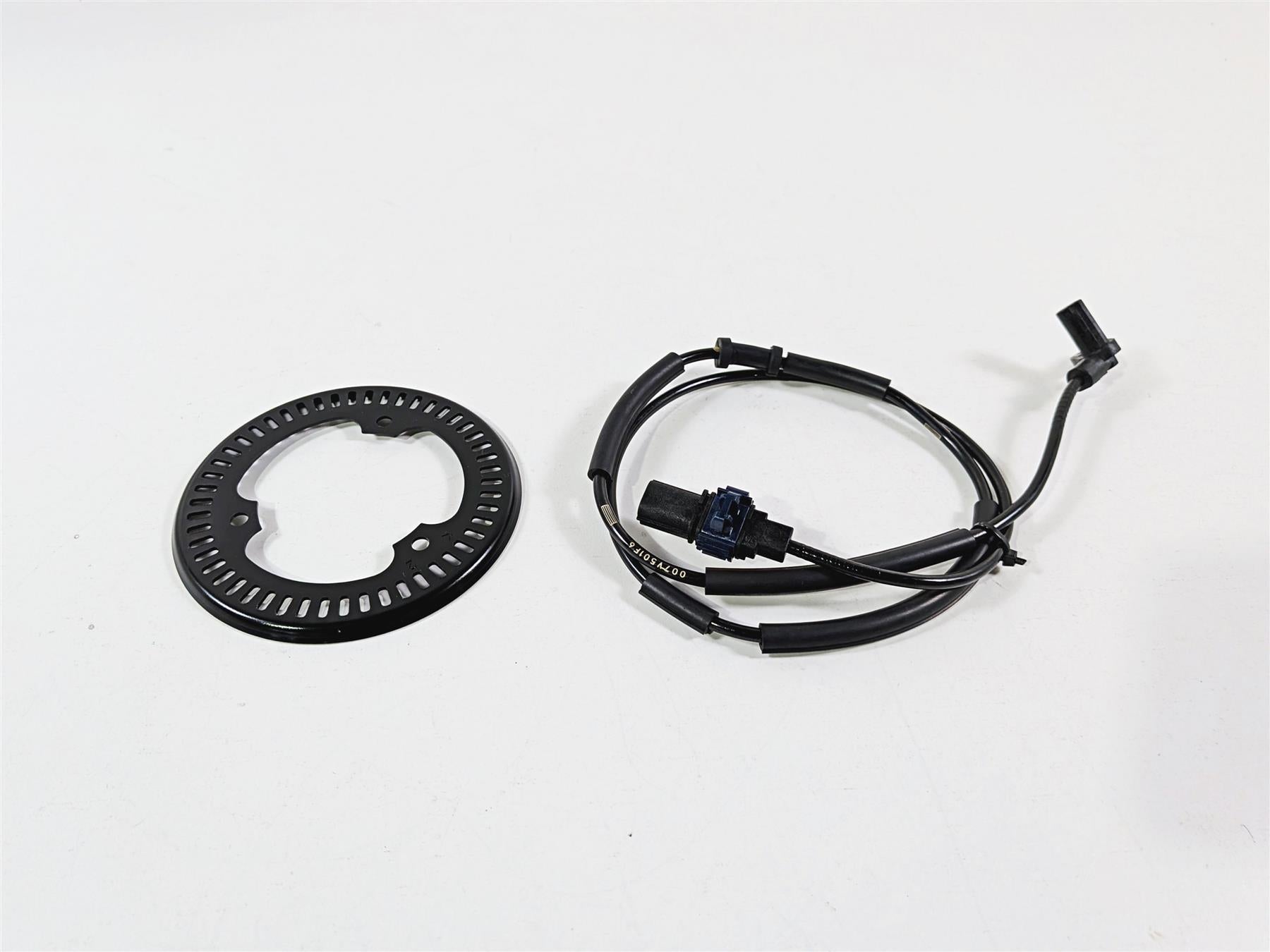 2024 Kawasaki EX500 Ninja 40th An. Front Abs Brake Wheel Speed Sensor 21176-1141 {{ shop.shopifyCountryName }} - Mototech271