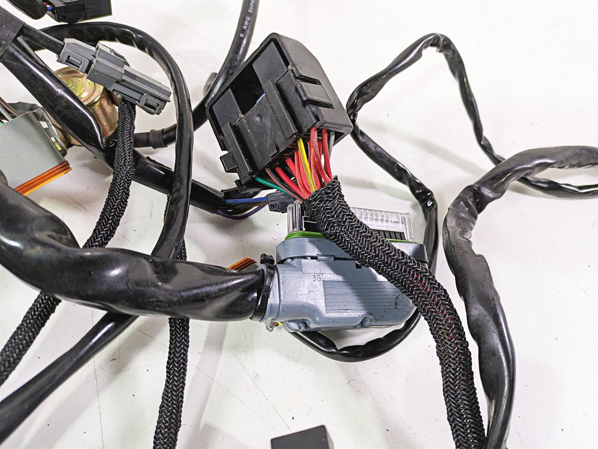 2010 Harley VRSCF Muscle Rod Wiring Harness Loom No Abs - For Parts 70125-08A {{ shop.shopifyCountryName }} - Mototech271