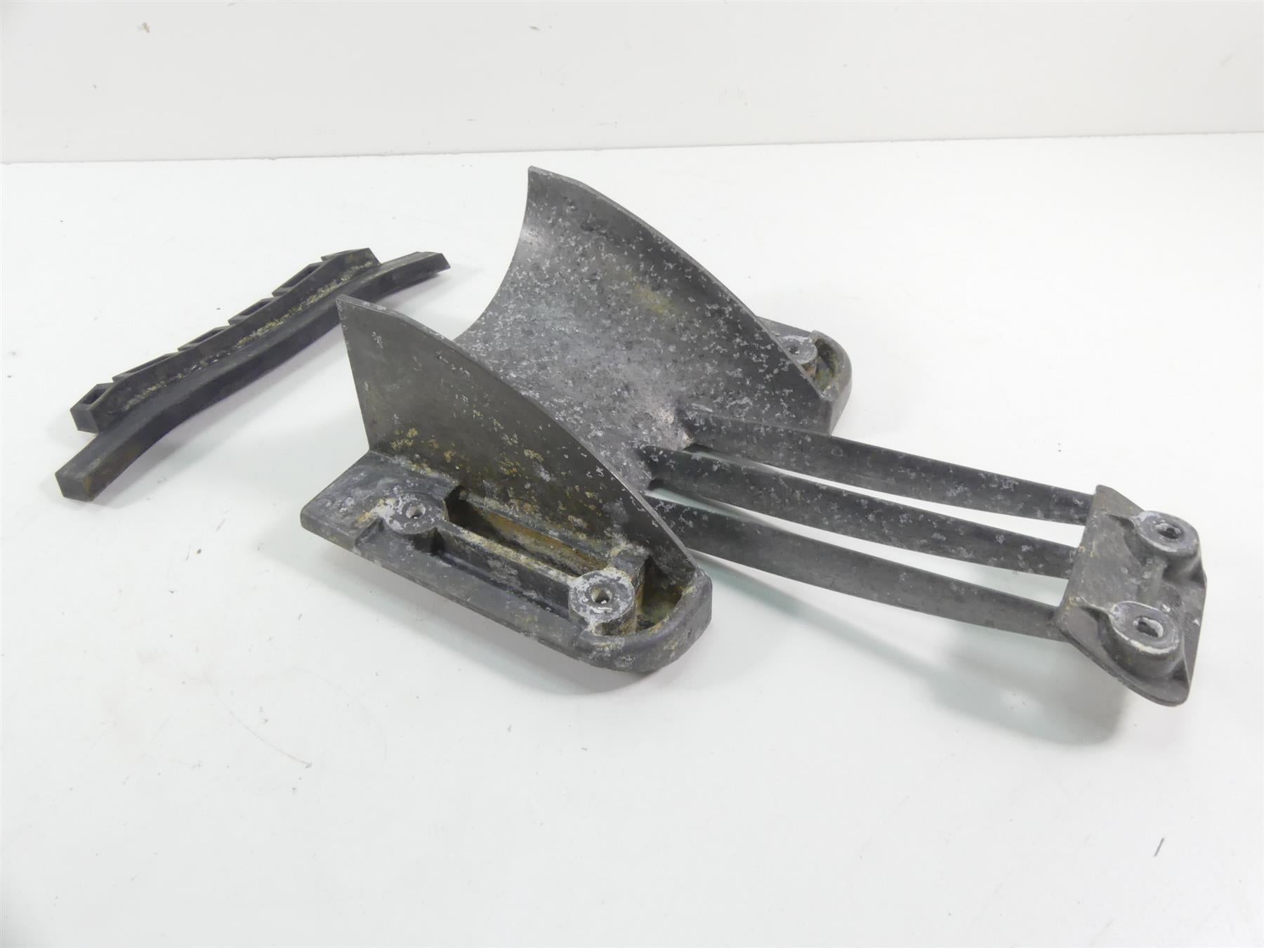 2015 Yamaha Waverunner Cruiser VX1100 Skid Plate + Speed Sensor Set F2X-U273B-00 {{ shop.shopifyCountryName }} - Mototech271