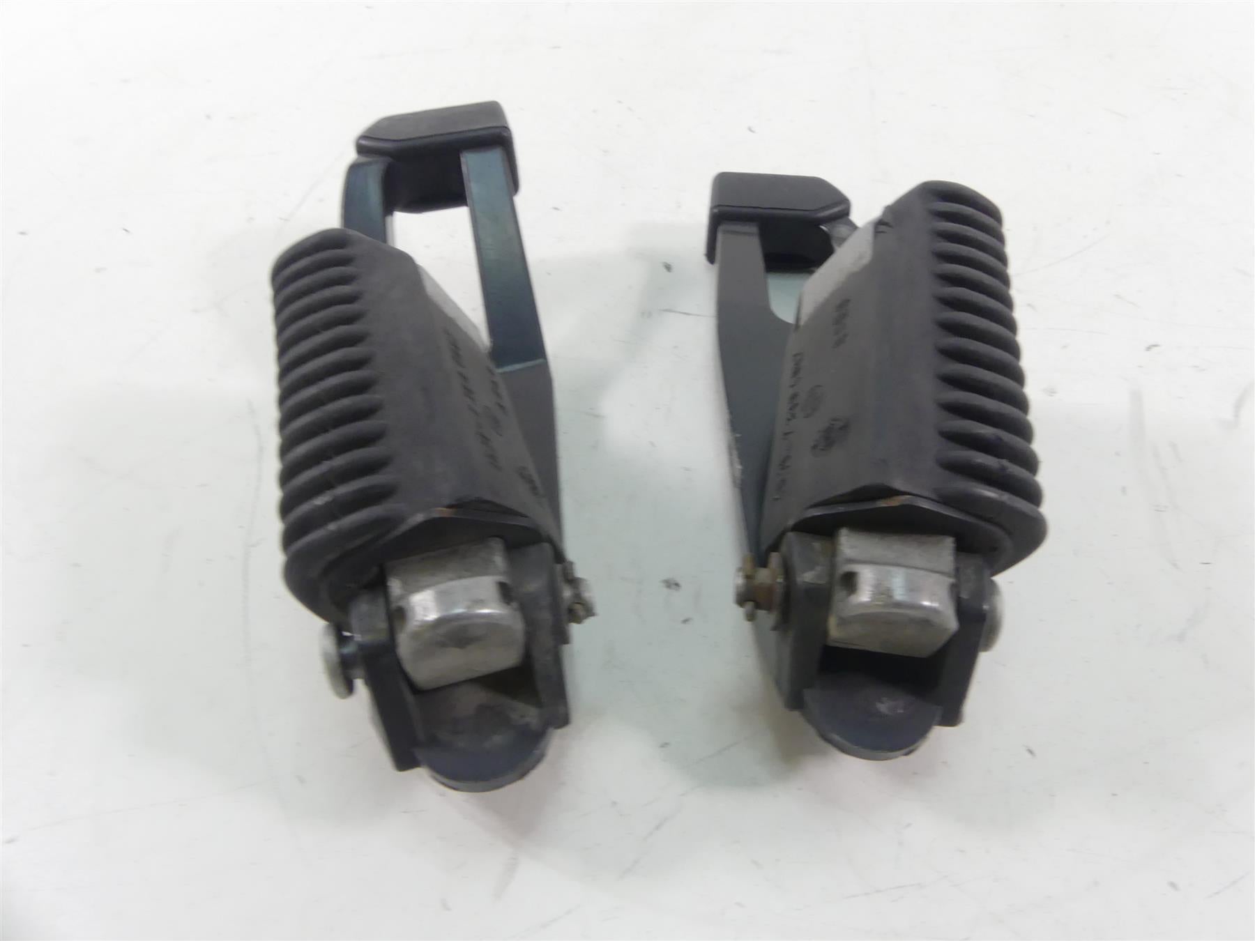 2001 BMW R1150 GS R21 Rear Passenger Pillion Footpeg Foot Peg Set 46712314761 {{ shop.shopifyCountryName }} - Mototech271