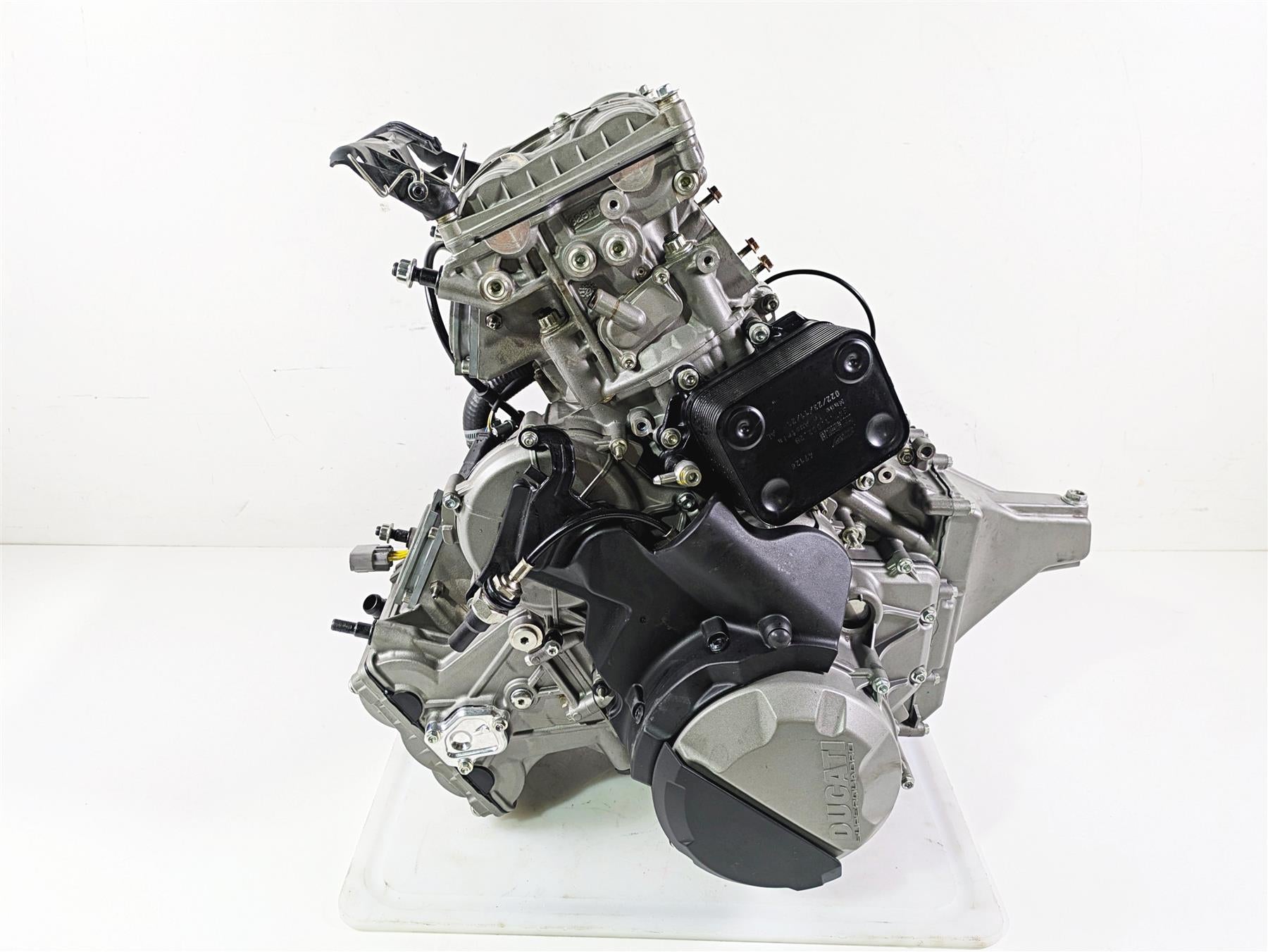 2022 Ducati Streetfighter V2 Running Engine Motor 4K Only - Video 225P0263A {{ shop.shopifyCountryName }} - Mototech271
