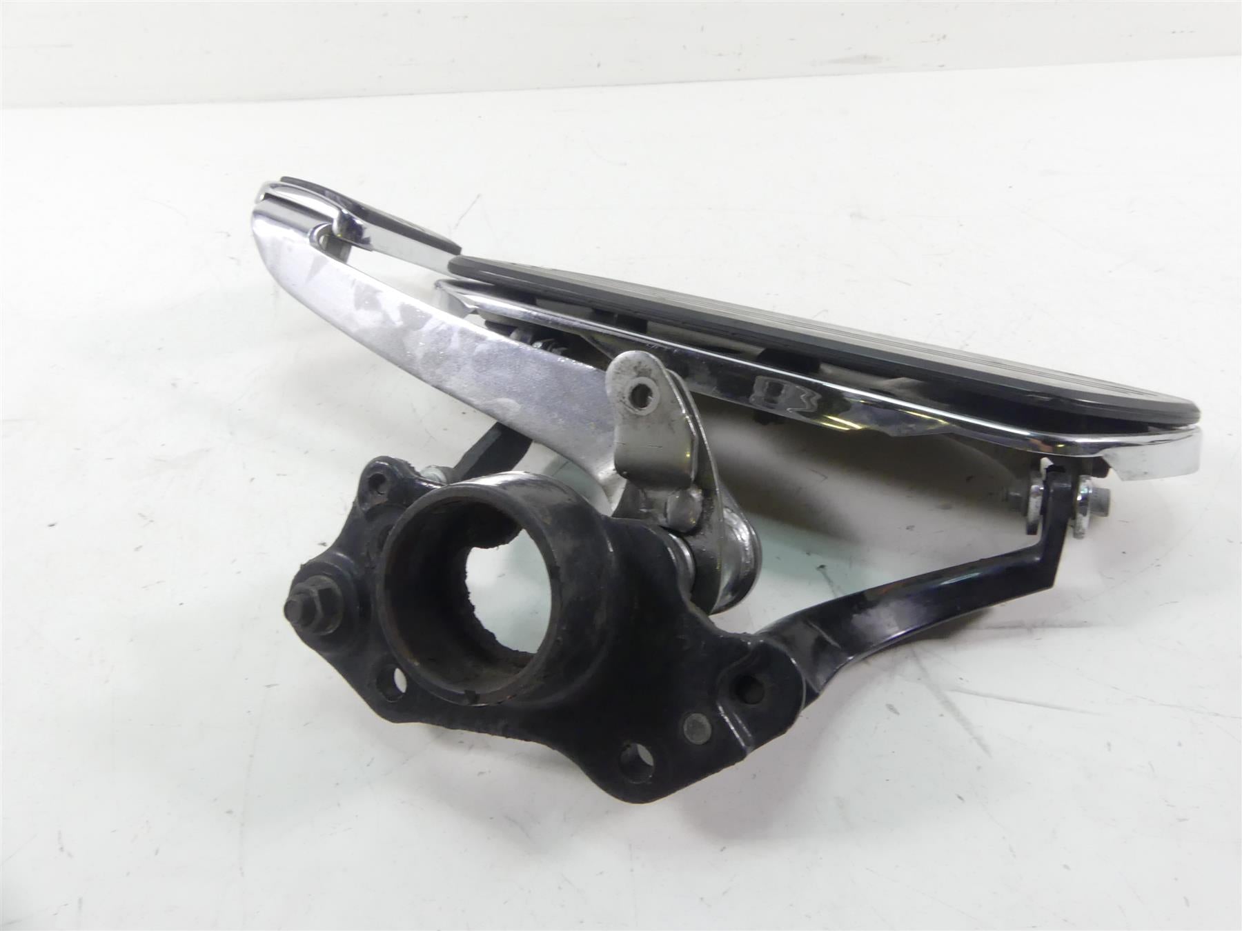 2011 Harley Touring FLTRX Road Glide Front Right Rider Floor Board 50683-04 {{ shop.shopifyCountryName }} - Mototech271