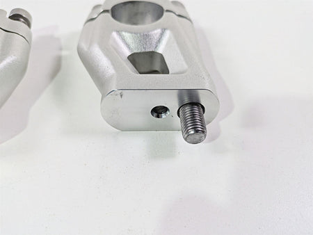 2024 Triumph Tiger 900 GT Handlebar Riser Holder Clamp Set T2040813 {{ shop.shopifyCountryName }} - Mototech271