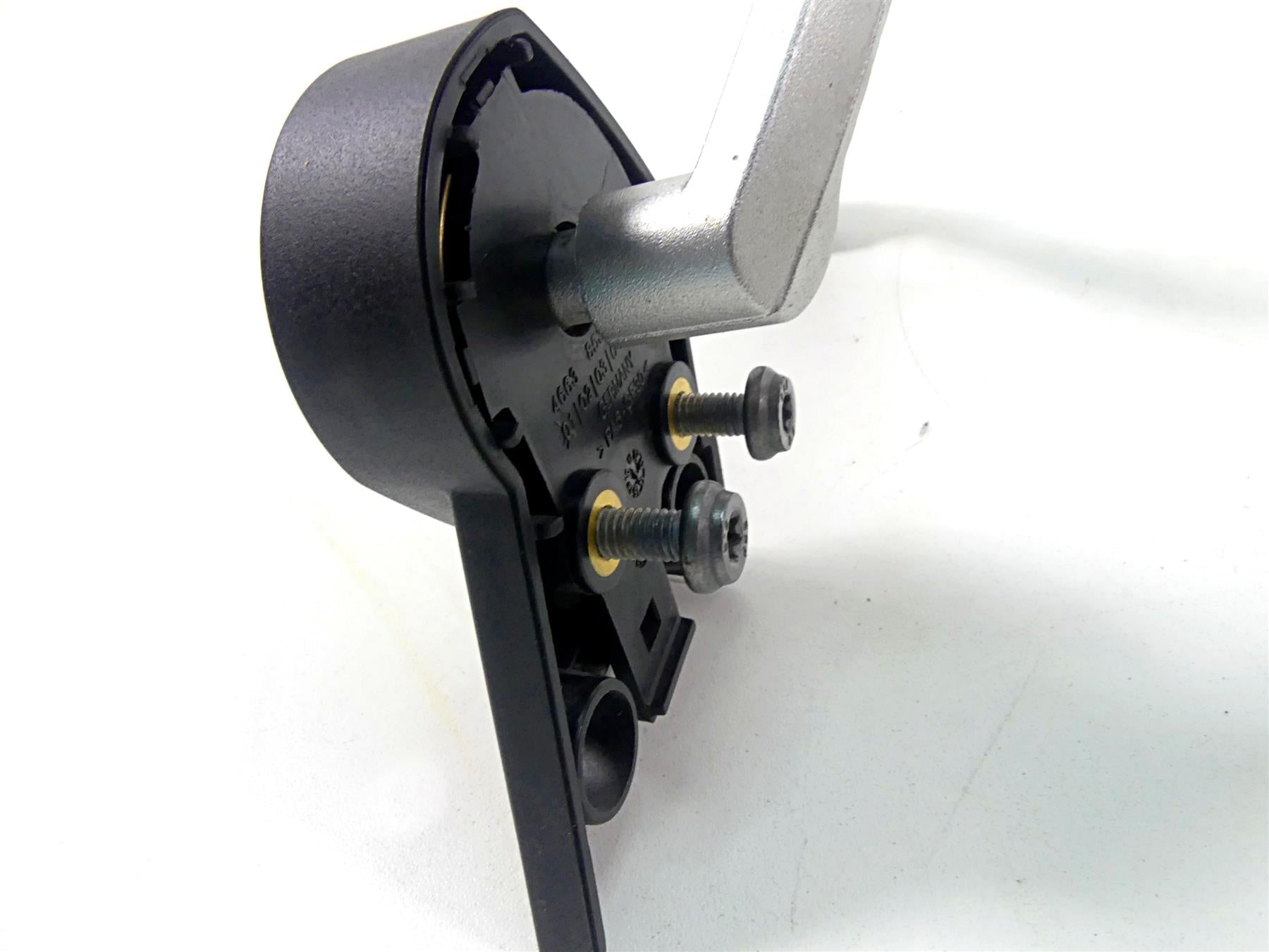 2014 BMW R1200GS K50 Front Windshield Screen Adjustment Set 46638536083 {{ shop.shopifyCountryName }} - Mototech271