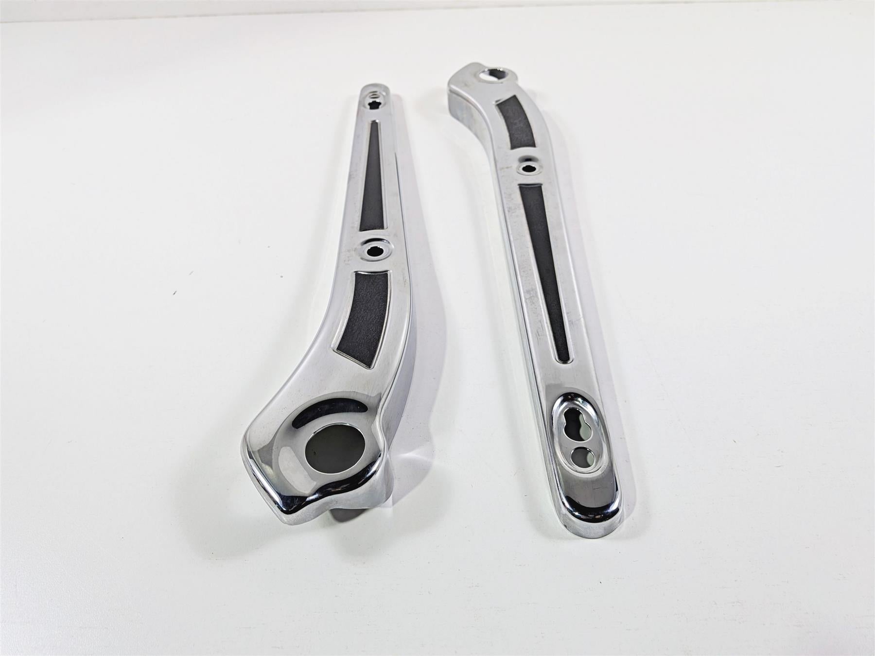 2014 Harley FXDL Dyna Low Rider Rear Fender Struts Braces 57300024 57300026 {{ shop.shopifyCountryName }} - Mototech271