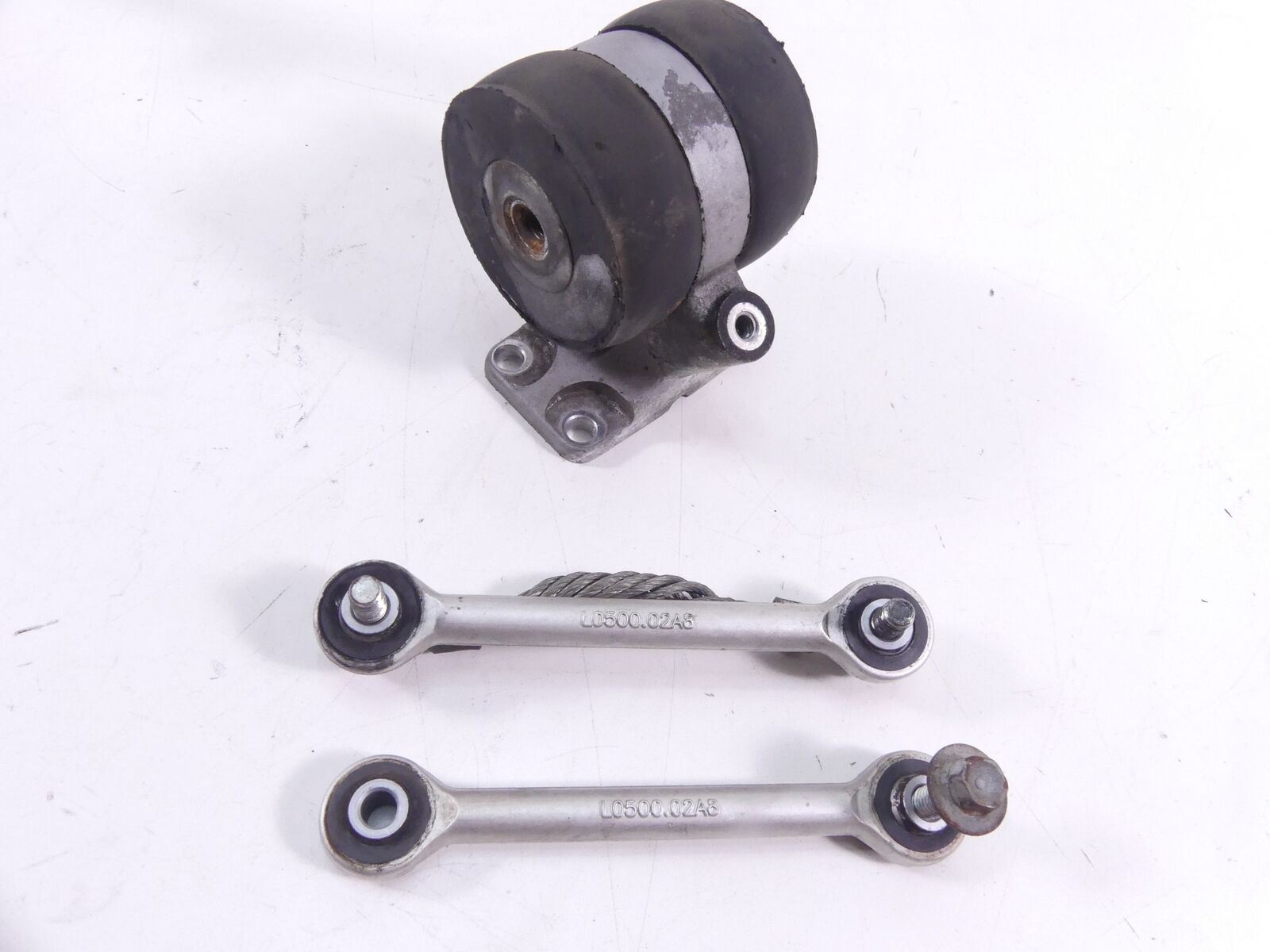2006 Buell Ulysses XB12 X Front Engine Mount Holder Bracket Set L0511.02A8AYT {{ shop.shopifyCountryName }} - Mototech271