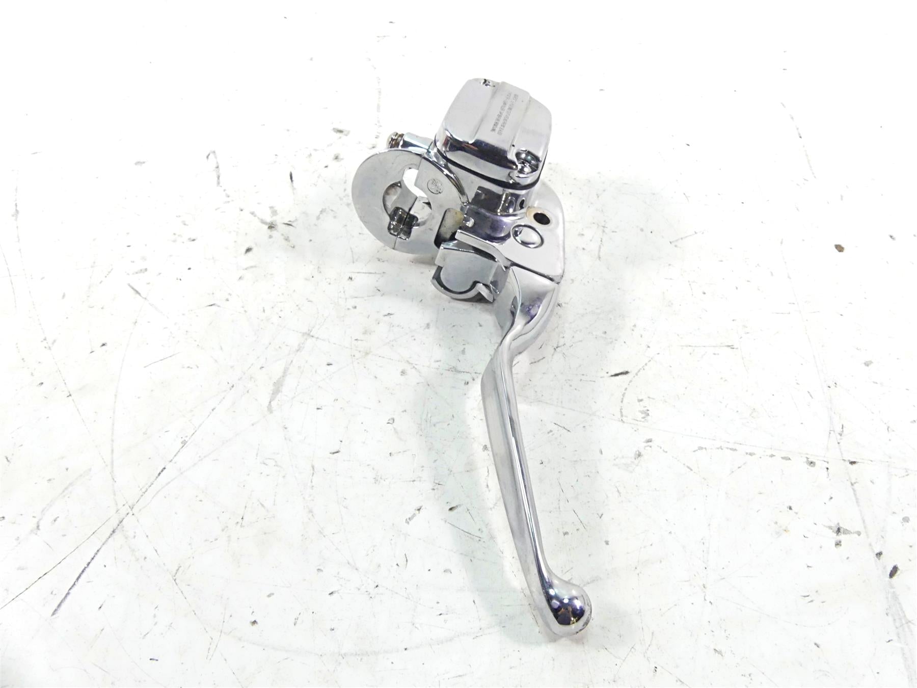 11/16" Dual Disc Harley Davidson Chrome Front Brake Master Cylinder {{ shop.shopifyCountryName }} - Mototech271