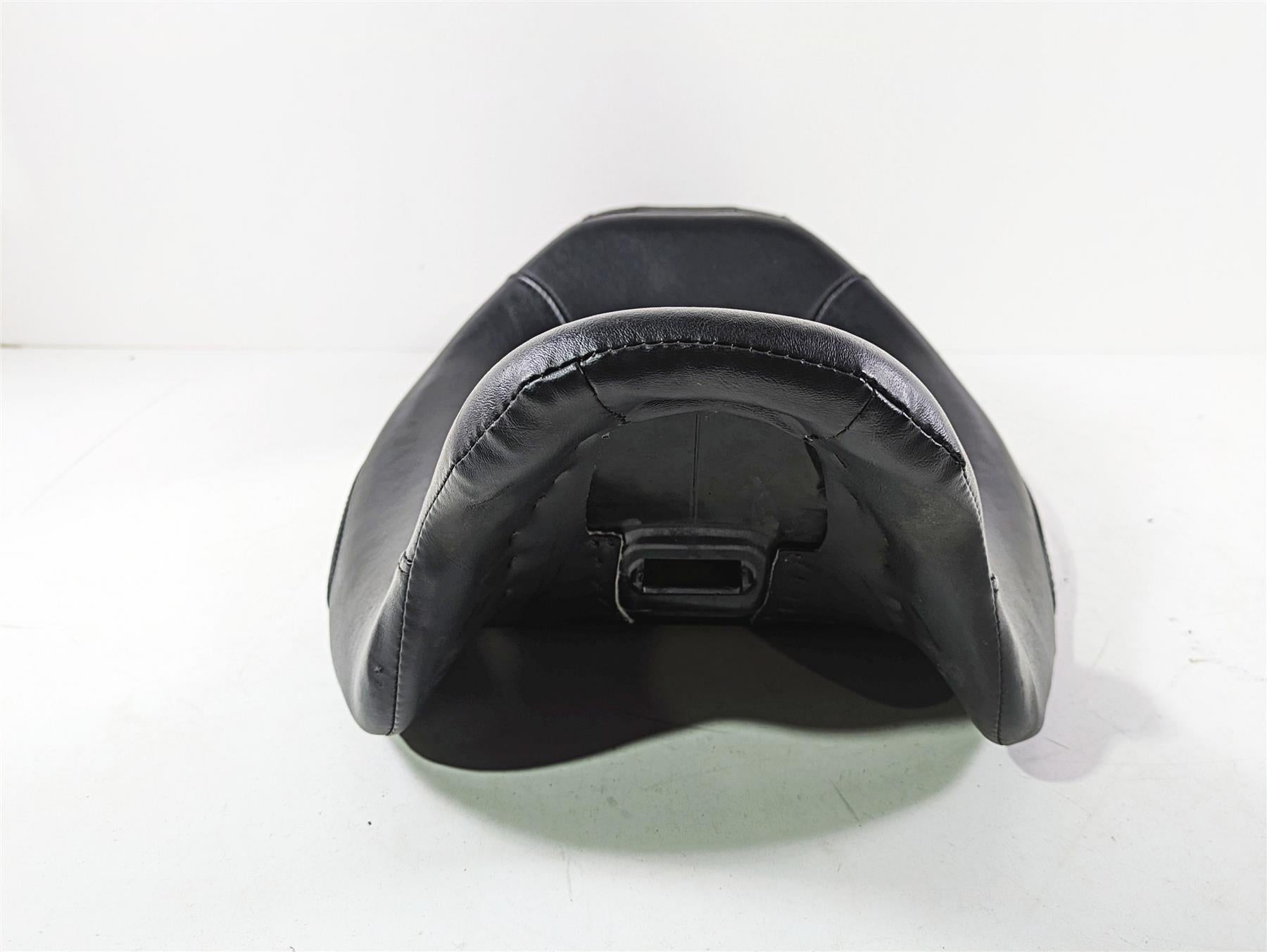 2020 Harley Touring FLHT Electra Glide Front Rider Low Seat Saddle 52000060 {{ shop.shopifyCountryName }} - Mototech271