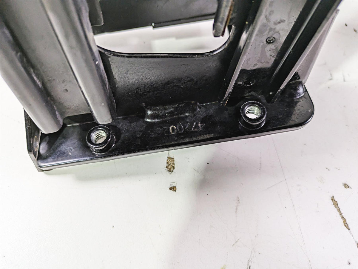 2016 Harley Touring FLTRX Road Glide Front Fairing Mount Carrier Set 47200217 {{ shop.shopifyCountryName }} - Mototech271