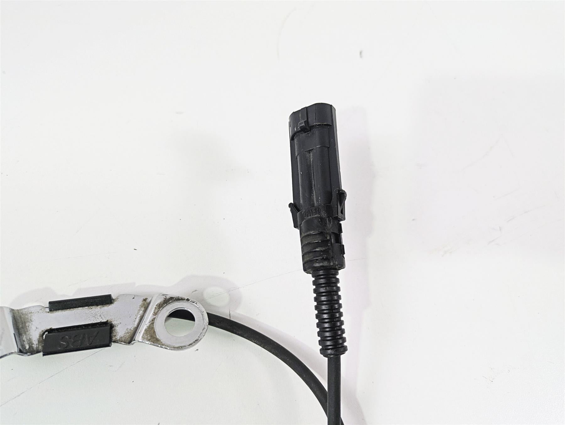 2010 Harley Touring FLHXSE CVO Street Glide Abs Brake Speed Sensor Set 40614-08 {{ shop.shopifyCountryName }} - Mototech271
