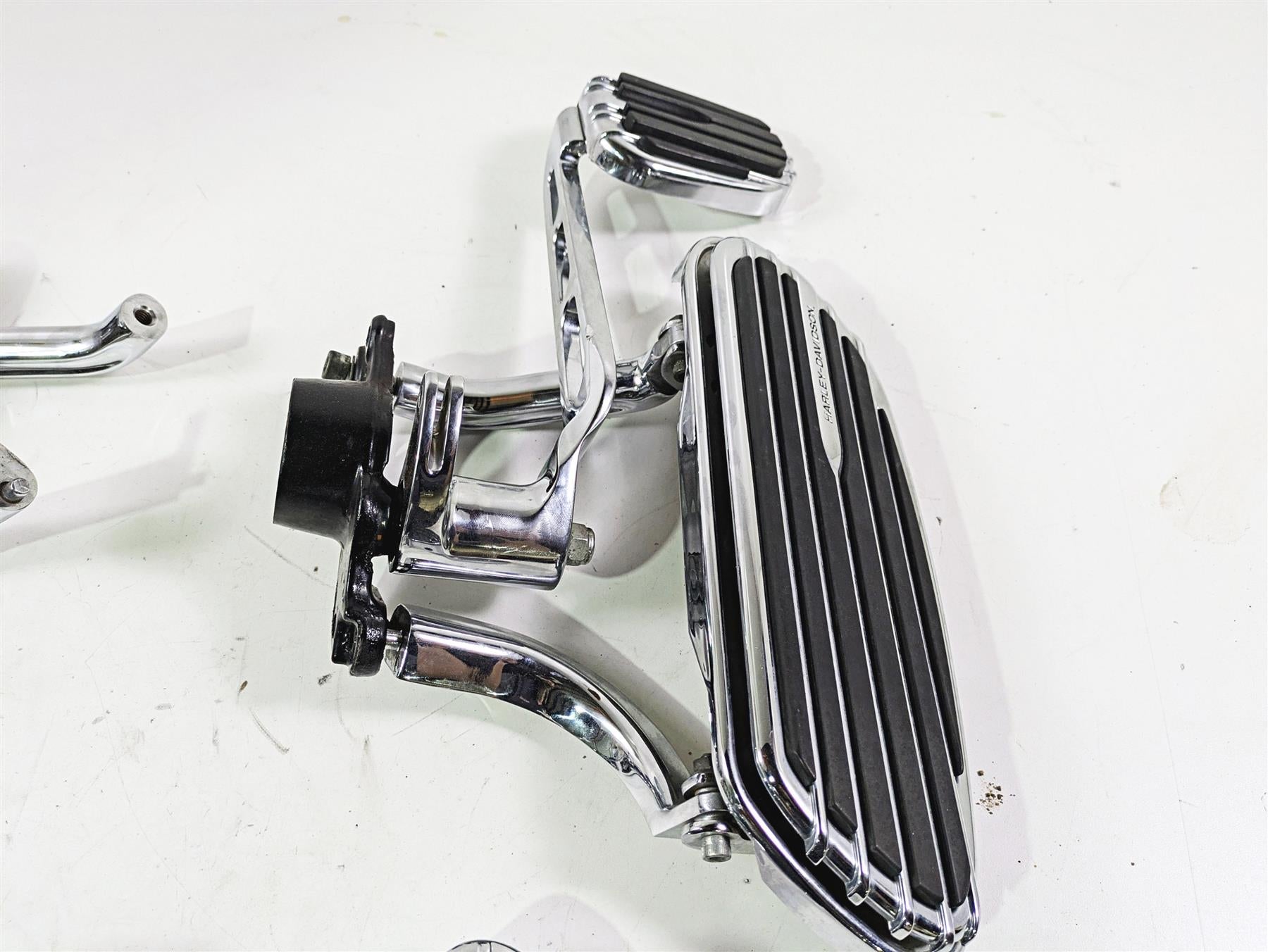 2011 Harley Touring FLHTCUSE CVO E-Glide Chrome Full Floor Board Set 51499-09A {{ shop.shopifyCountryName }} - Mototech271