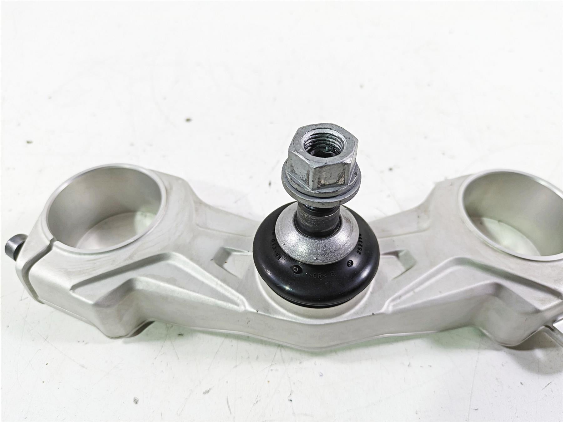 2014 BMW R1200 RT RTW K52 Lower Triple Tree Steering Clamp 31428549492 {{ shop.shopifyCountryName }} - Mototech271