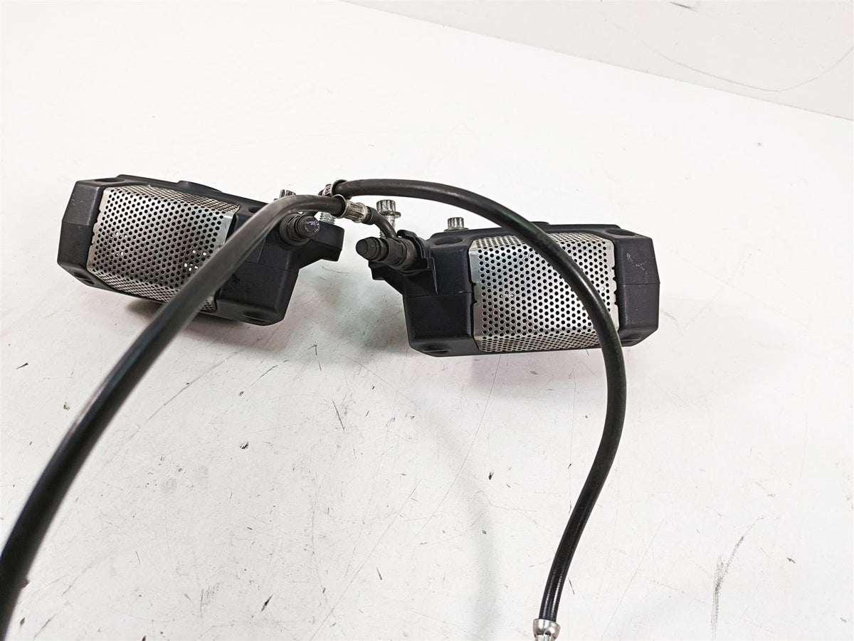 2011 Harley Touring FLHR Road King Front Brake Caliper Set 43027-08 44023-08 {{ shop.shopifyCountryName }} - Mototech271