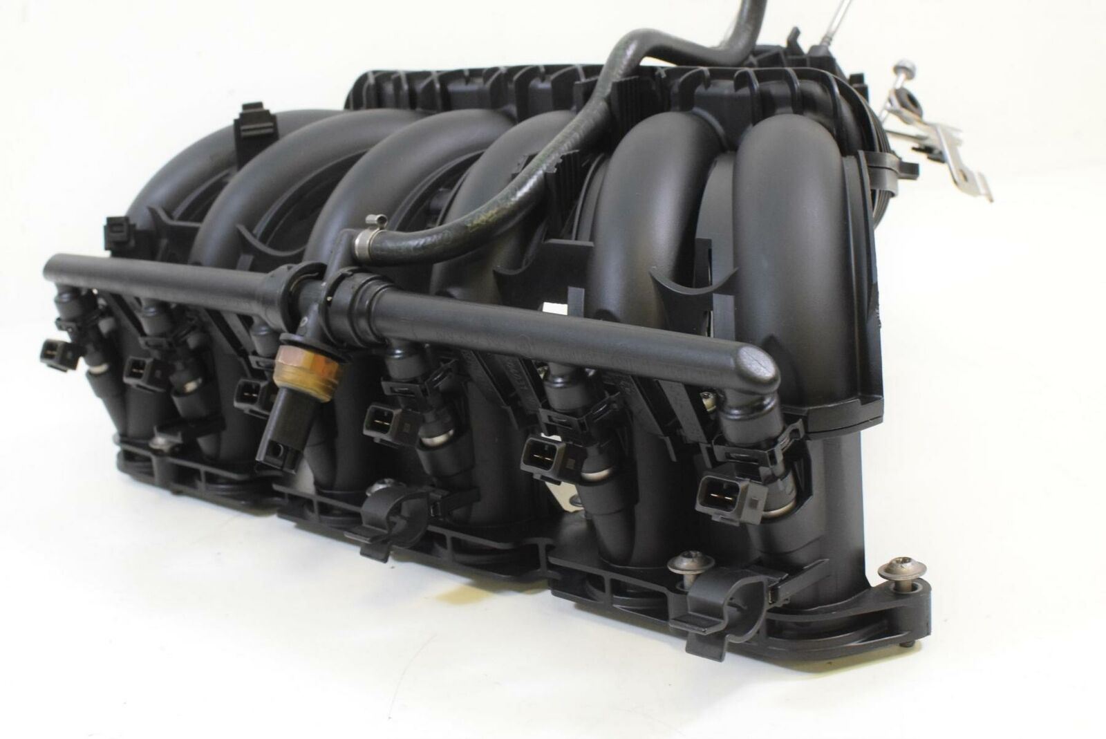 2013 BMW K1600 GTL K48 Air Intake Manifold With Injectors 13717712328 {{ shop.shopifyCountryName }} - Mototech271