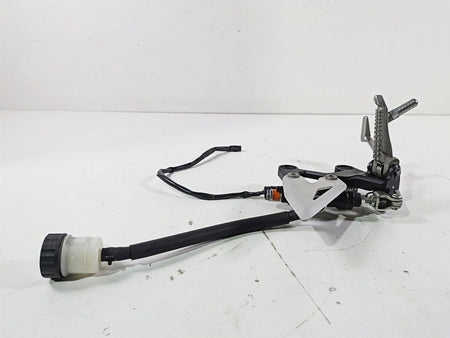 2023 Kawasaki EX400 Ninja Right Footpeg + Brake Lever Master Cylinder 35063-1408 {{ shop.shopifyCountryName }} - Mototech271