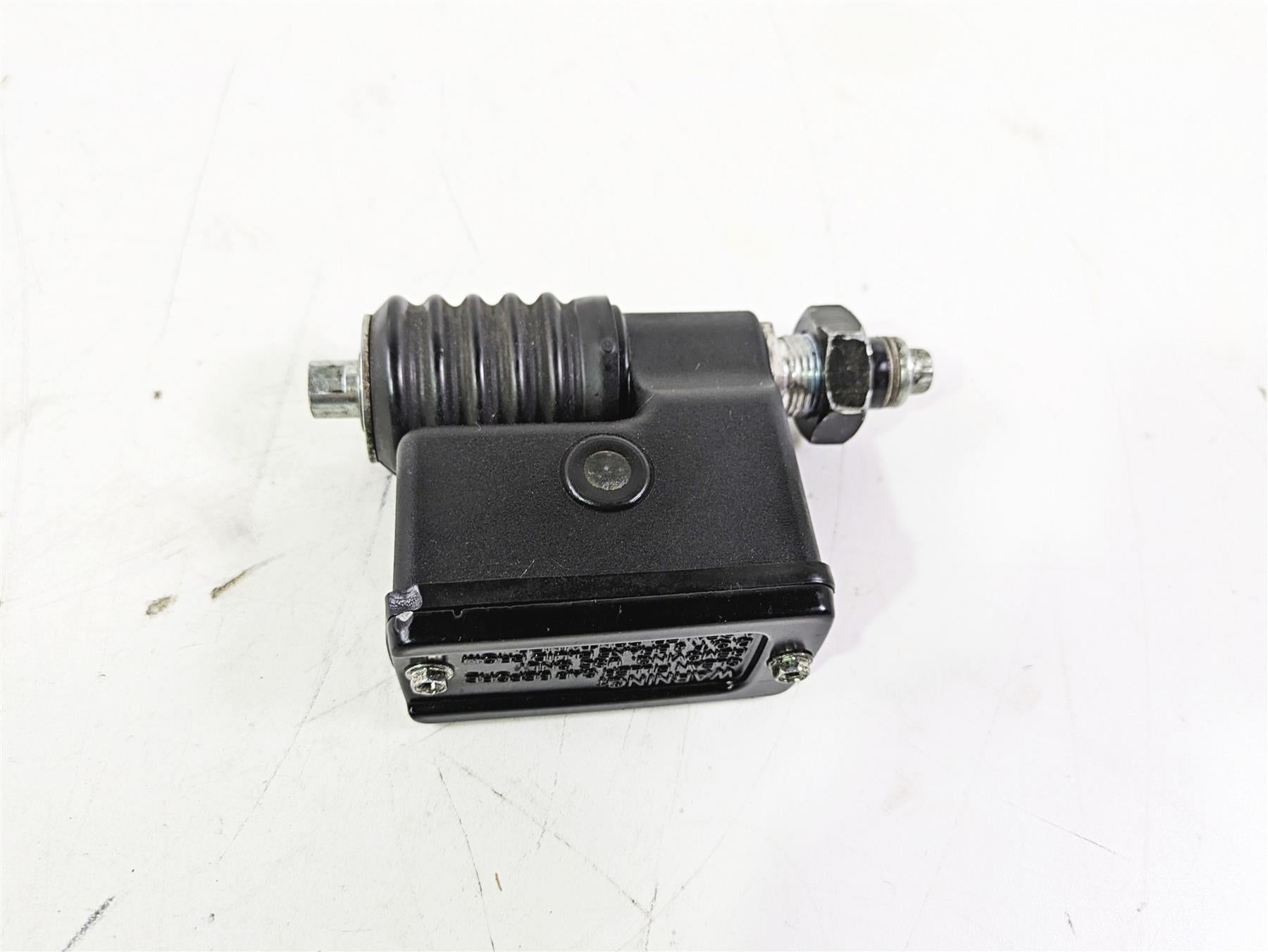 2002 Harley Dyna FXDL Low Rider Rear Brake Master Cylinder 42474-90C {{ shop.shopifyCountryName }} - Mototech271