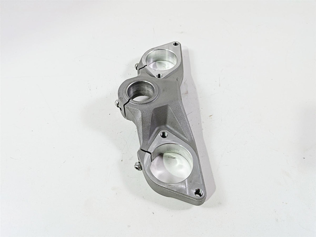 2019 Ducati Supersport 939 S Upper Triple Tree Steering Clamp 34111461AA {{ shop.shopifyCountryName }} - Mototech271