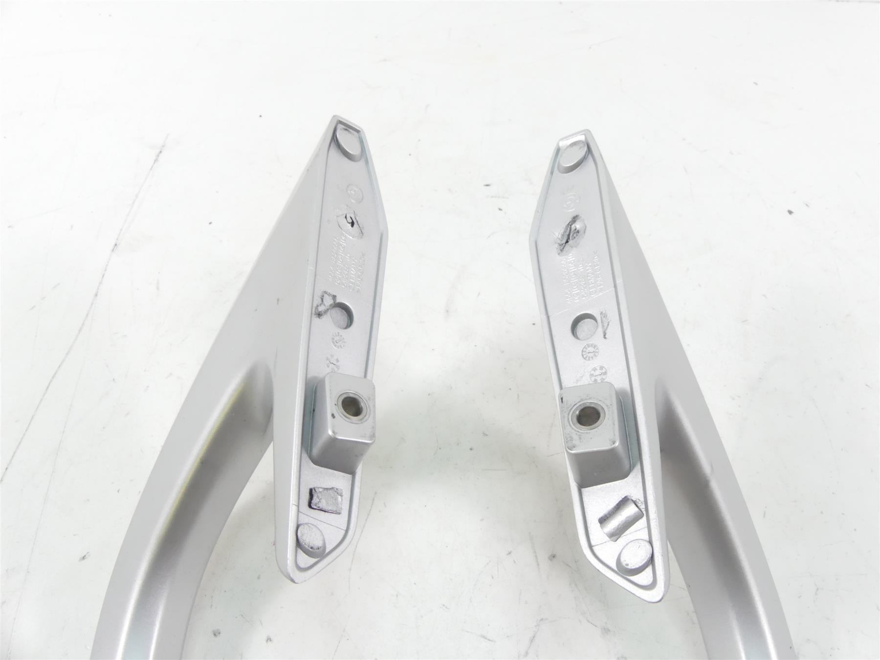 2017 BMW R1200RT K52 Luggage Rack & Rear Grab Handles 46548520650 {{ shop.shopifyCountryName }} - Mototech271