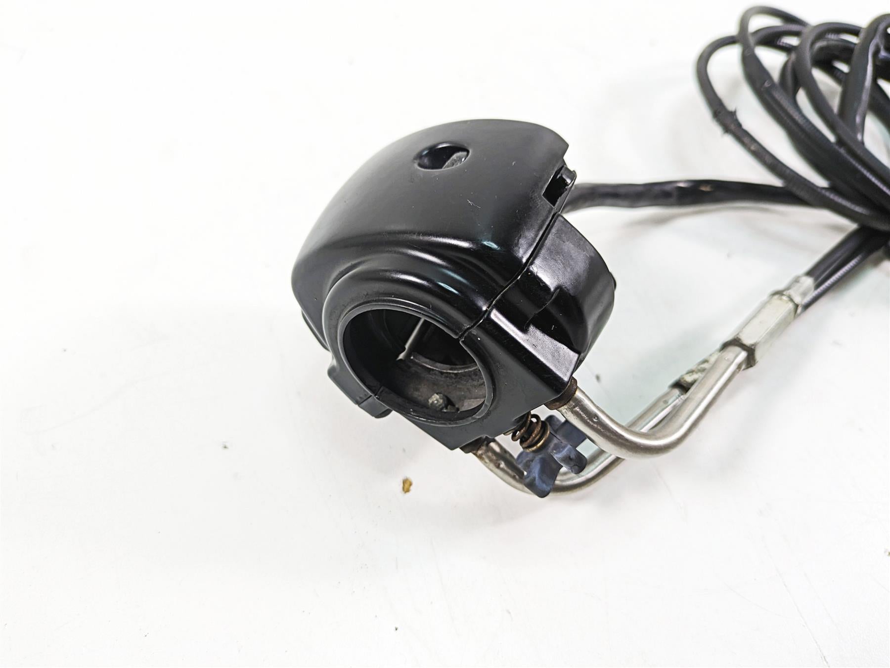2000 Harley FXSTS Softail Springer Right Hand Control Switch 71684-06A 71621-08 {{ shop.shopifyCountryName }} - Mototech271