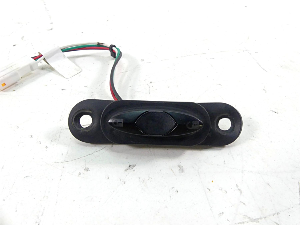 2019 Indian Chieftain Classic Electrical Saddlebag Lock Switch 4017110 {{ shop.shopifyCountryName }} - Mototech271