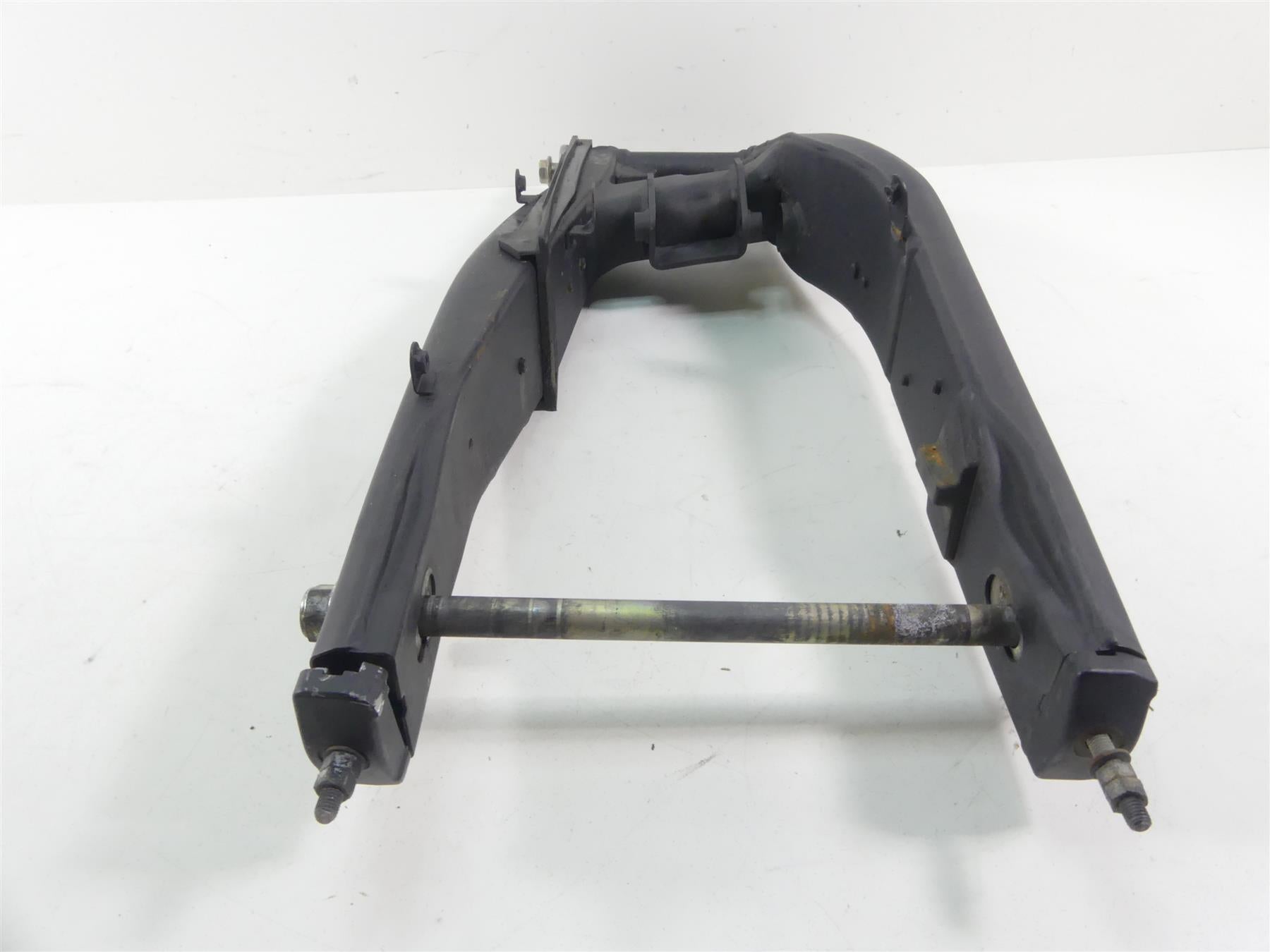 2015 Yamaha YZF-R3 Rear Straight Swingarm Swing Arm & Axle 1WD-F2110-00-00 {{ shop.shopifyCountryName }} - Mototech271