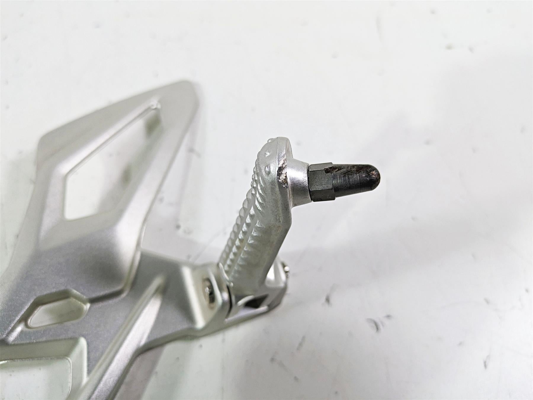 2017 BMW S1000R K47 Left Rider Footpeg & Shifter Shift Lever 46718562397 8562402 {{ shop.shopifyCountryName }} - Mototech271