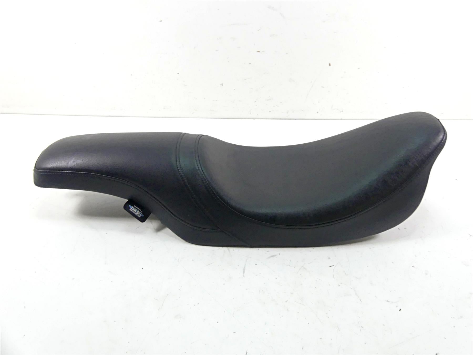2006 Harley Touring FLHTCU SE E-Glide Drag Specialties Predator Seat 08011061 {{ shop.shopifyCountryName }} - Mototech271