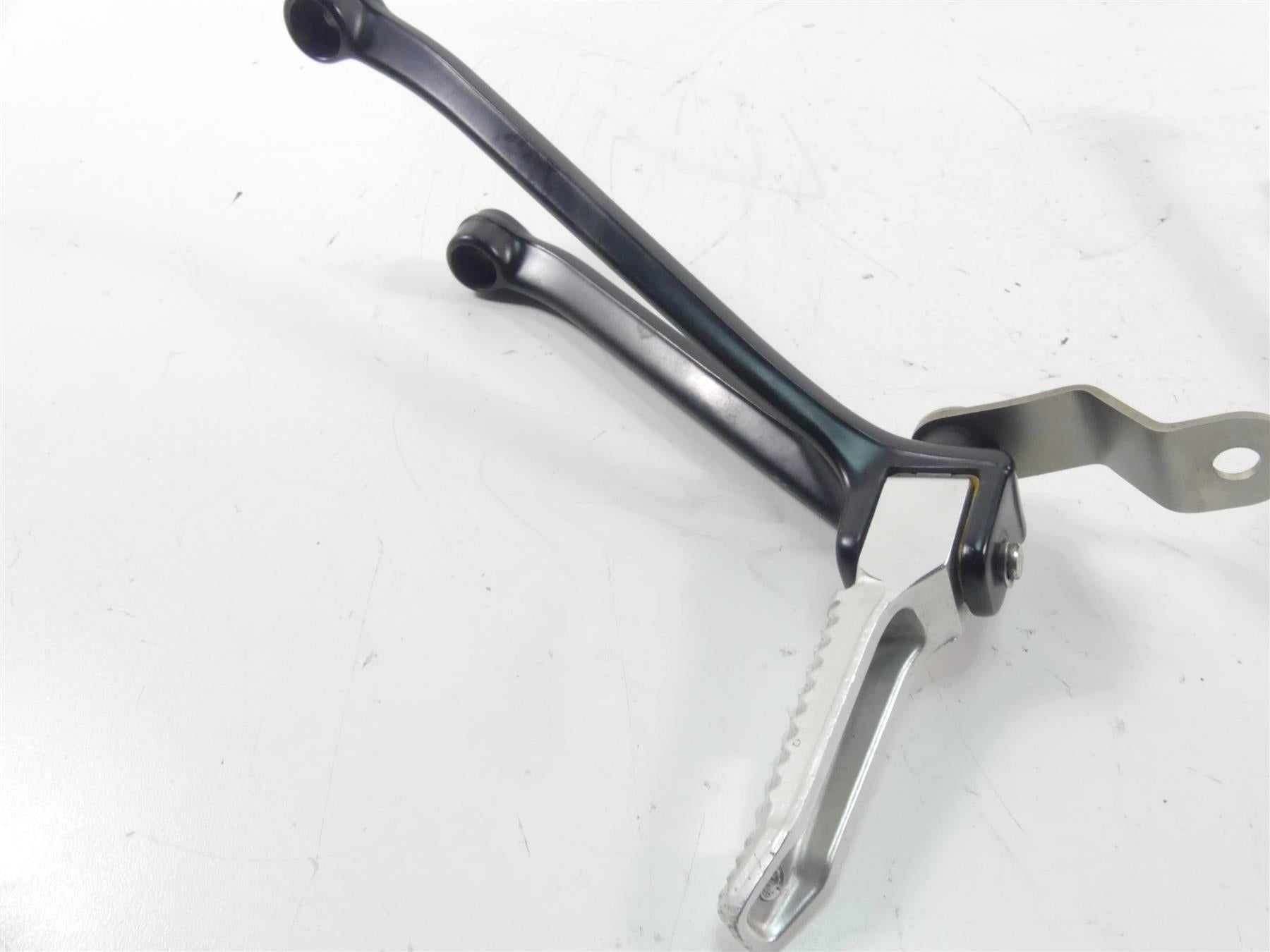 2012 BMW S1000RR K46 Rear Passenger Foot Peg Footpeg Rest Set 8521681 8521680 {{ shop.shopifyCountryName }} - Mototech271