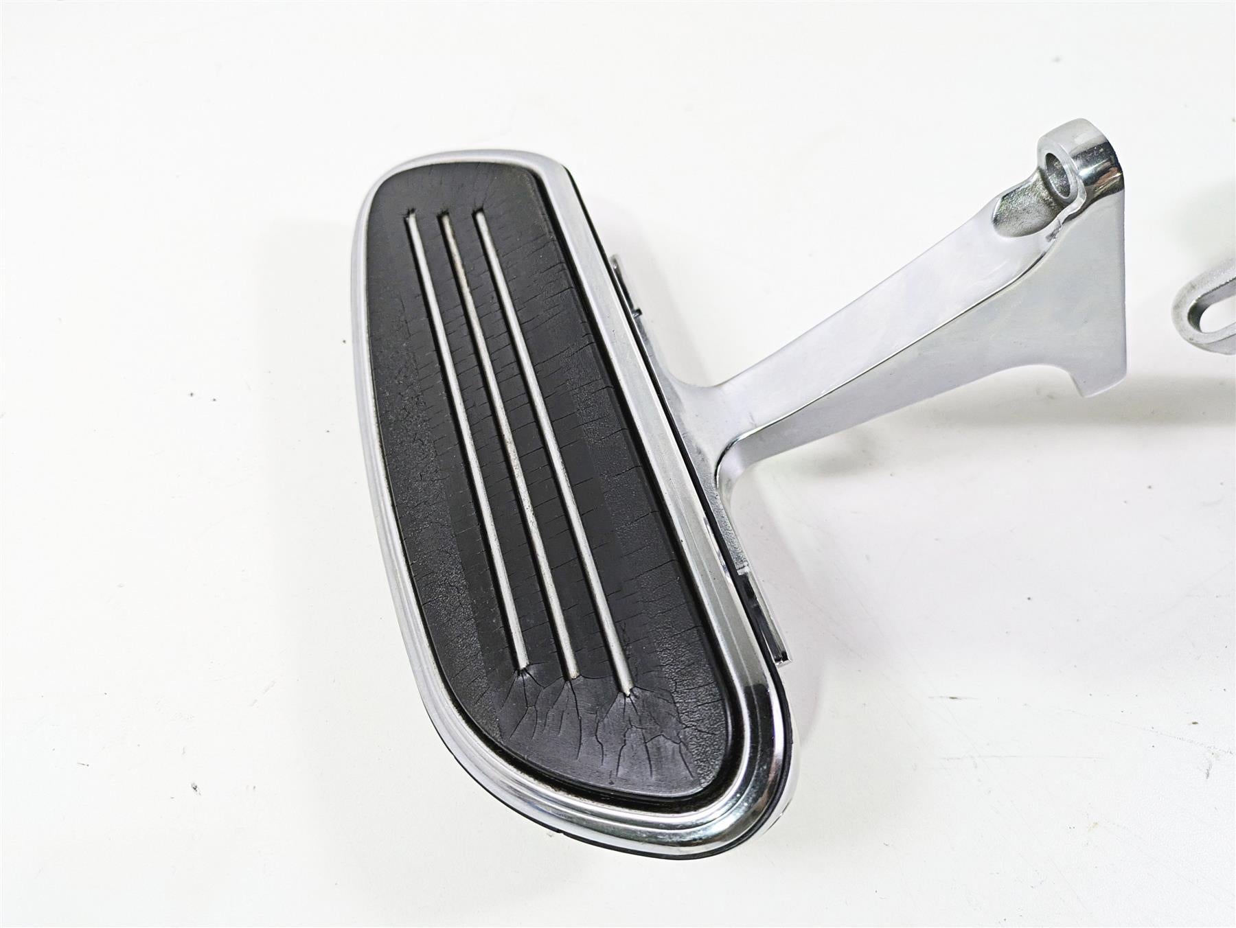 2010 Harley Touring FLHX Street Glide Streamline Rear Floorboards DR-2151HLO1606 {{ shop.shopifyCountryName }} - Mototech271