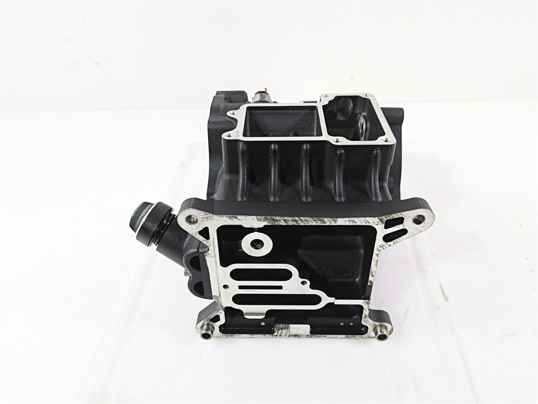 2017 Harley Dyna FXDB Street Bob Transmission Gear Case Housing 34747-06C {{ shop.shopifyCountryName }} - Mototech271