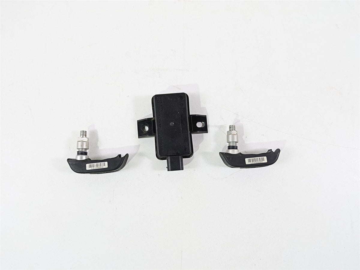 2020 KTM 1290 Super Adventure R Tire Pressure Module & Sensor Set 60312032000 {{ shop.shopifyCountryName }} - Mototech271