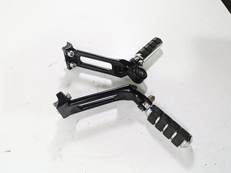 2006 Harley VRSCR Street V-Rod Passenger Footpeg Rest Set R 51087-06 L 51088-06 {{ shop.shopifyCountryName }} - Mototech271