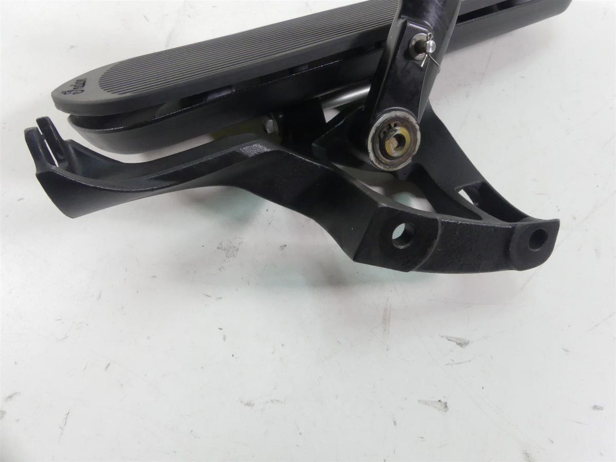 2016 Indian Chief Dark Horse Front Right Floor Board & Brake Pedal 5138848 {{ shop.shopifyCountryName }} - Mototech271