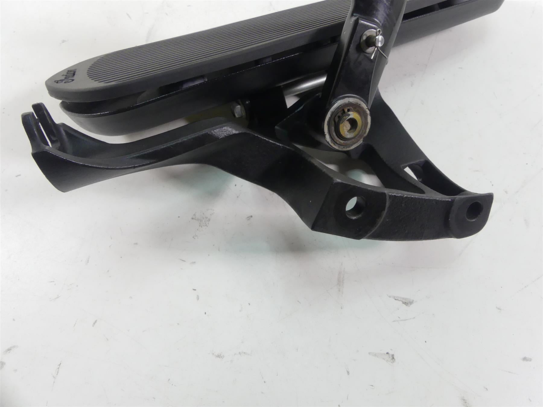 2016 Indian Chief Dark Horse Front Right Floor Board & Brake Pedal 5138848 {{ shop.shopifyCountryName }} - Mototech271