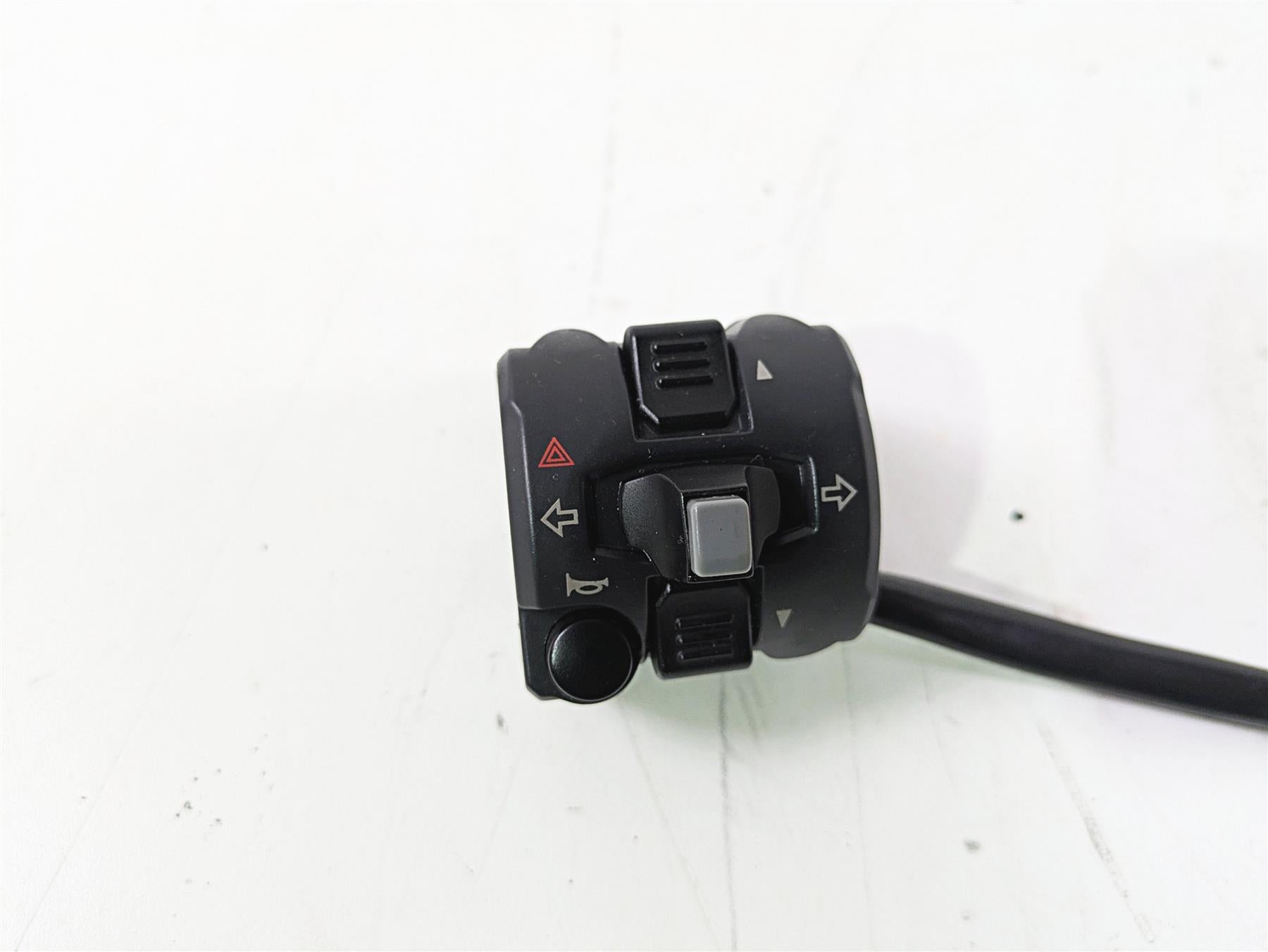 2018 Ducati Hypermotard 939 SP Left Hand Light Control Switch 65110142A {{ shop.shopifyCountryName }} - Mototech271