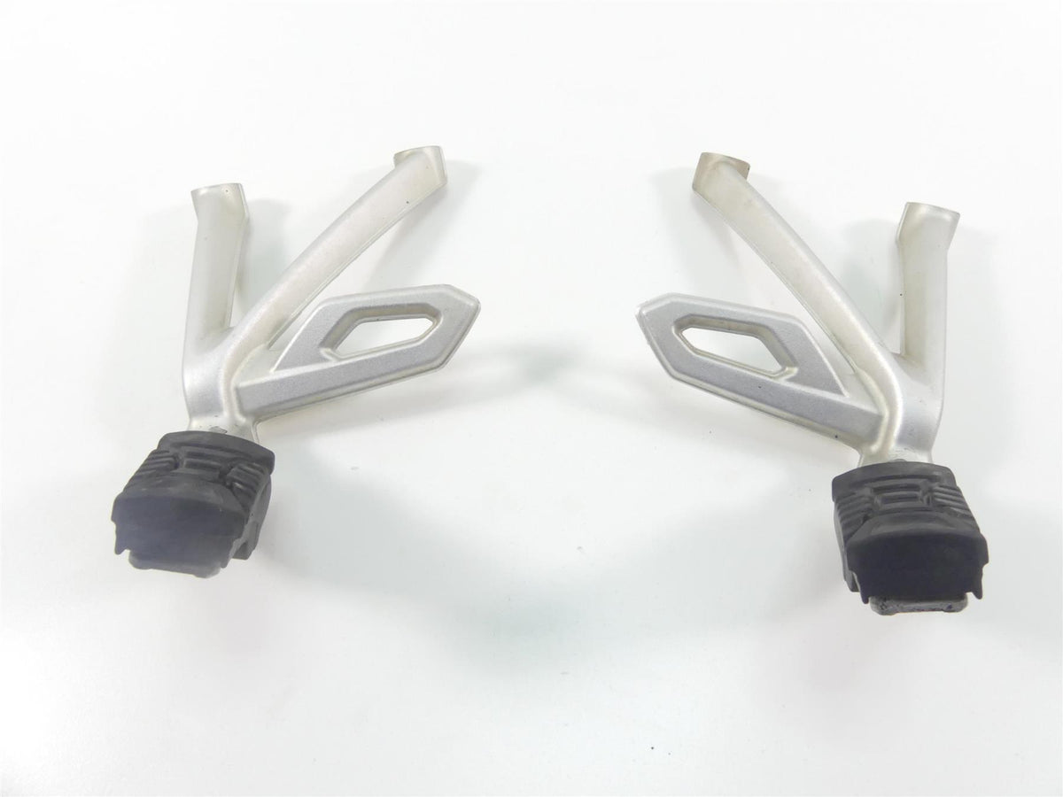 2019 BMW R1250GS K50 Rear Passenger Footpeg Rest Set 46718526741 46718526742 {{ shop.shopifyCountryName }} - Mototech271