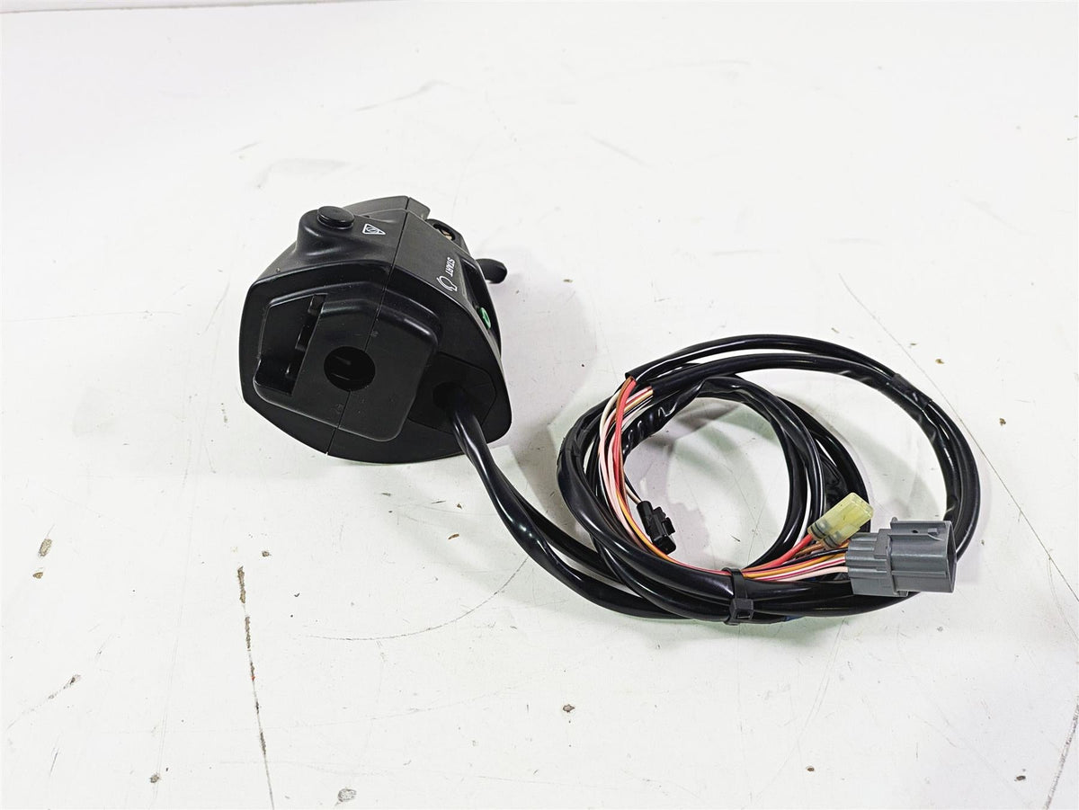 2020 Yamaha Waverunner VX1050 Deluxe Left Hand Control Switch F2X-68310-01-00 {{ shop.shopifyCountryName }} - Mototech271