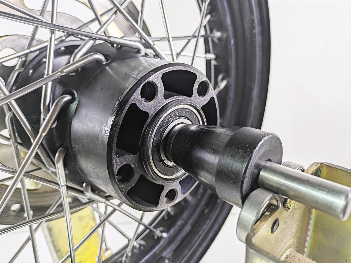 2014 Harley FLS Softail Slim Rear Wheel Rim 16x3 READ 55109-12 {{ shop.shopifyCountryName }} - Mototech271