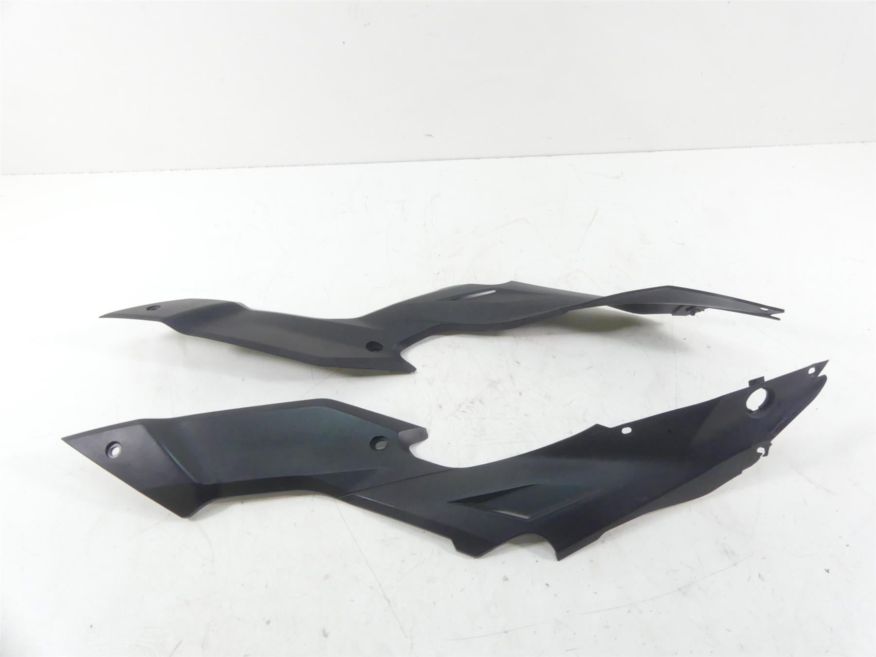 2013 Ducati Streetfighter 848 Under Seat Side Cover Set 48211561A 48211571A {{ shop.shopifyCountryName }} - Mototech271