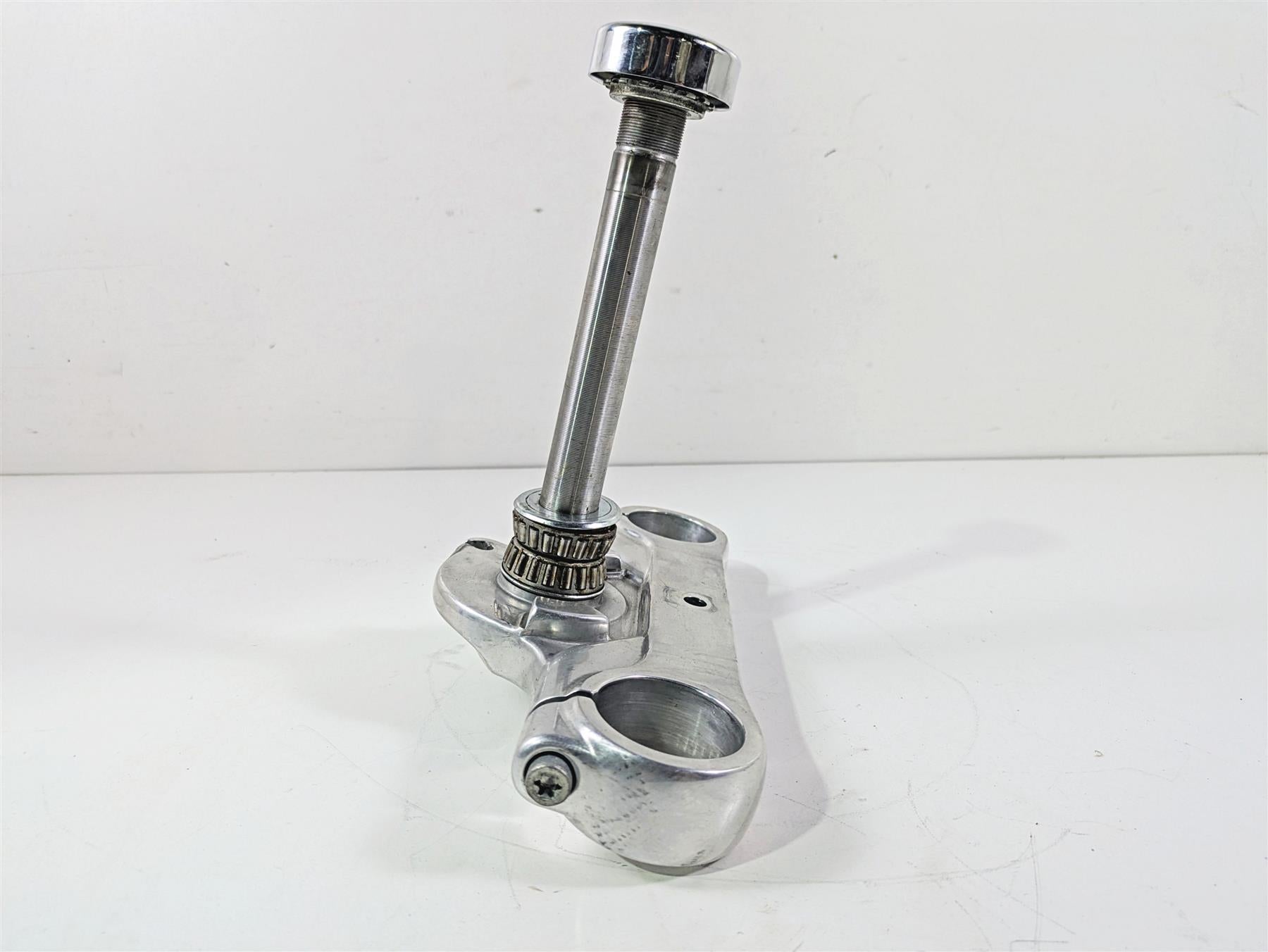 2009 Harley FXDC Dyna Super Glide Lower Triple Tree Steering Clamp Read 45867-08 {{ shop.shopifyCountryName }} - Mototech271