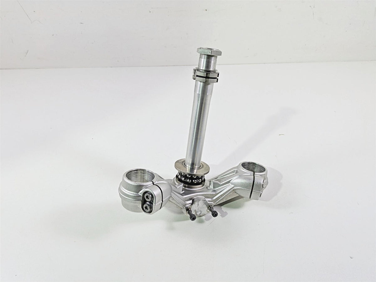 2022 BMW RnineT Pure K22 Lower Triple Tree Steering Clamp 31428558481 {{ shop.shopifyCountryName }} - Mototech271