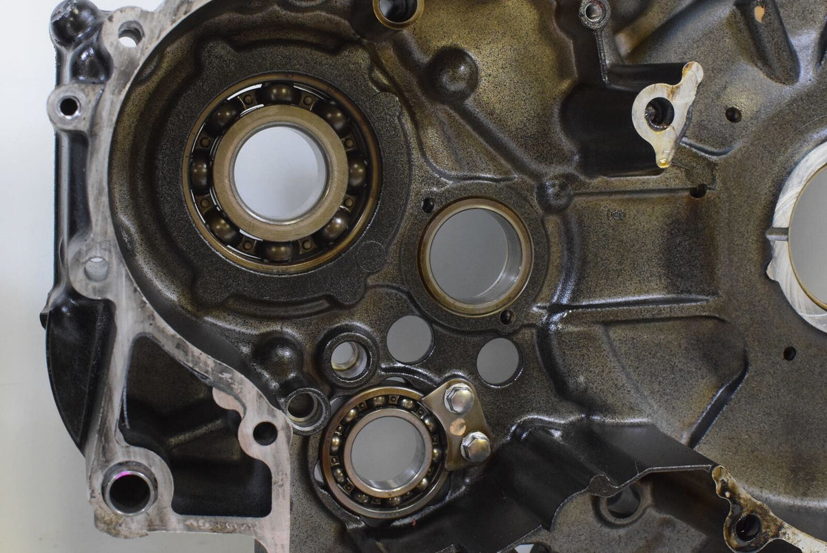 2004 Suzuki VZ1600 Marauder Engine Motor Crank Case Housing Set K1400-15394 {{ shop.shopifyCountryName }} - Mototech271