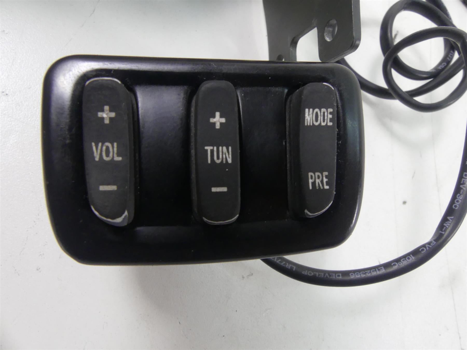 2012 Victory Cross Country Left Hand Radio Volume Mode Control Switch 1017807 {{ shop.shopifyCountryName }} - Mototech271
