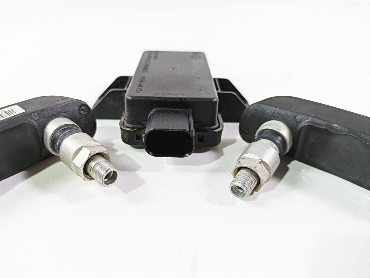 2020 KTM 1290 Super Adventure R Tire Pressure Module & Sensor Set 60312032000 {{ shop.shopifyCountryName }} - Mototech271