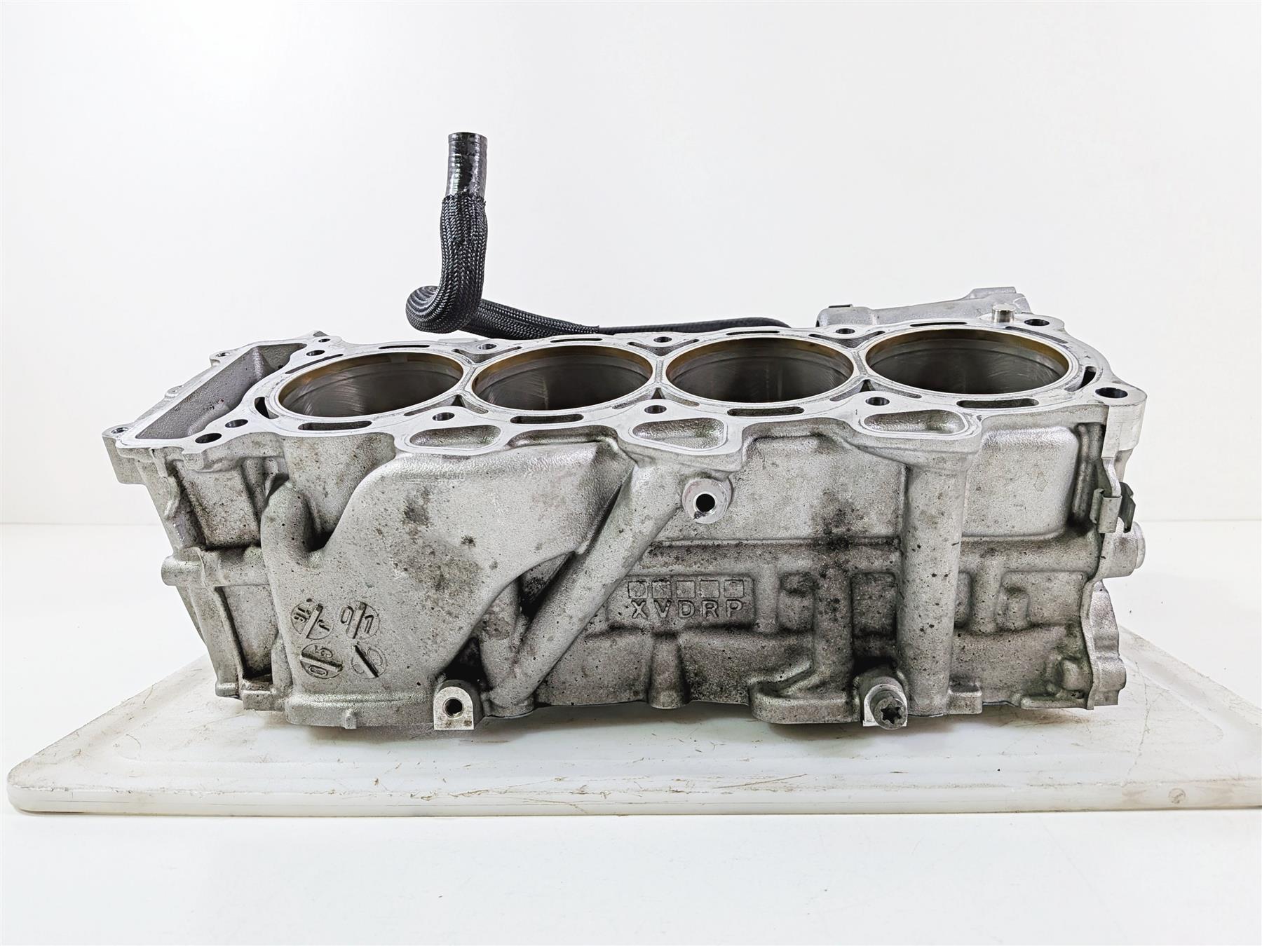 2017 BMW S1000RR K46 Upper Engine Crank Case Cylinder Jugs 11008561534 {{ shop.shopifyCountryName }} - Mototech271