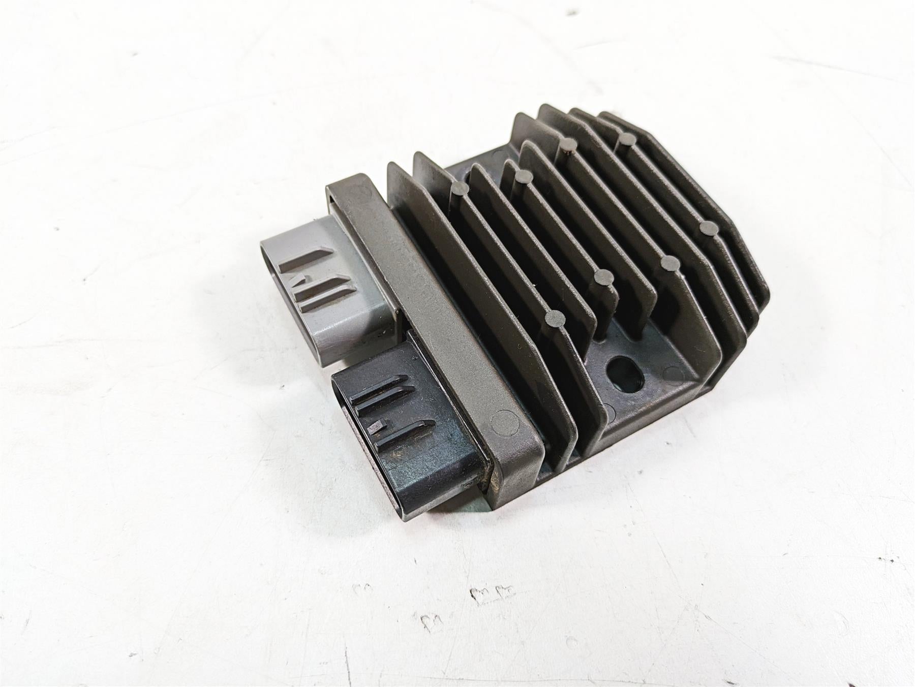 2018 Yamaha YXZ1000R EPS SS Rectifier Voltage Regulator 1D7-81960-01-00 FH020AA {{ shop.shopifyCountryName }} - Mototech271