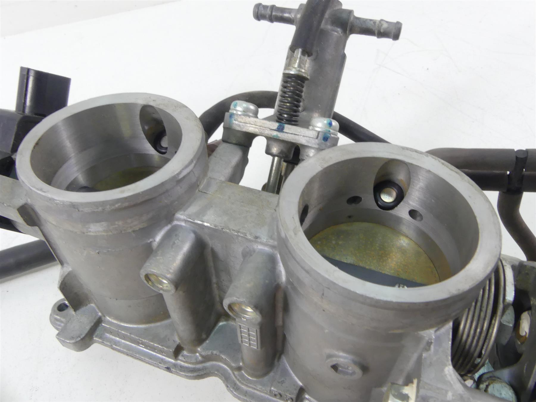 2004 Honda CBR1000RR SC57 Keihin Throttle Body Bodies Injection 16400-MEL-671 {{ shop.shopifyCountryName }} - Mototech271
