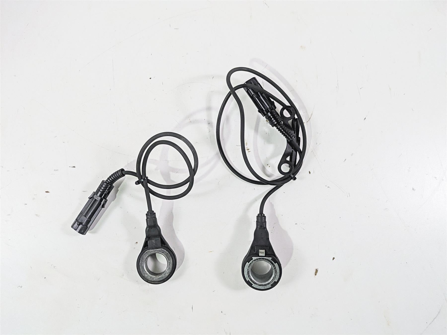 2014 Harley FLS Softail Slim Abs Wheel Speed Sensor Set 40982-11 40985-11 {{ shop.shopifyCountryName }} - Mototech271