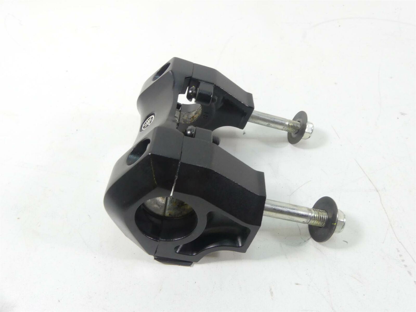 2020 Yamaha VMX17 1700 Handlebar Handle Bar Riser Set 2S3-23441-01-00 {{ shop.shopifyCountryName }} - Mototech271