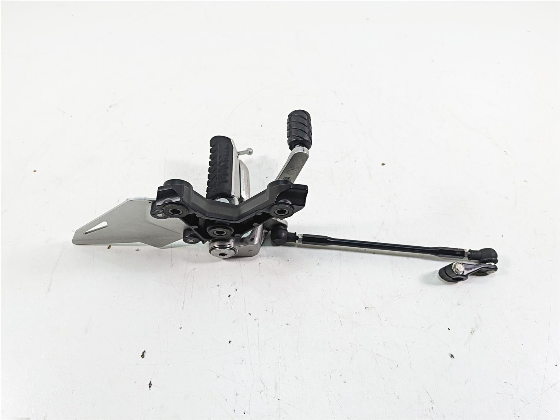 2018 Kawasaki ZX1002 Ninja H2 SX Left Front Footpeg & Shifter Set 35063-1418-46R | Mototech271